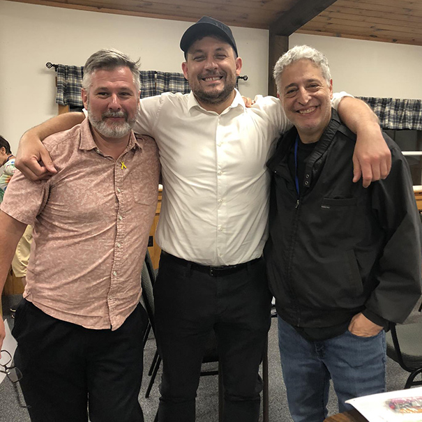 Description: C:\Ministry\WebShoshanah\images\25a-3guys.jpg