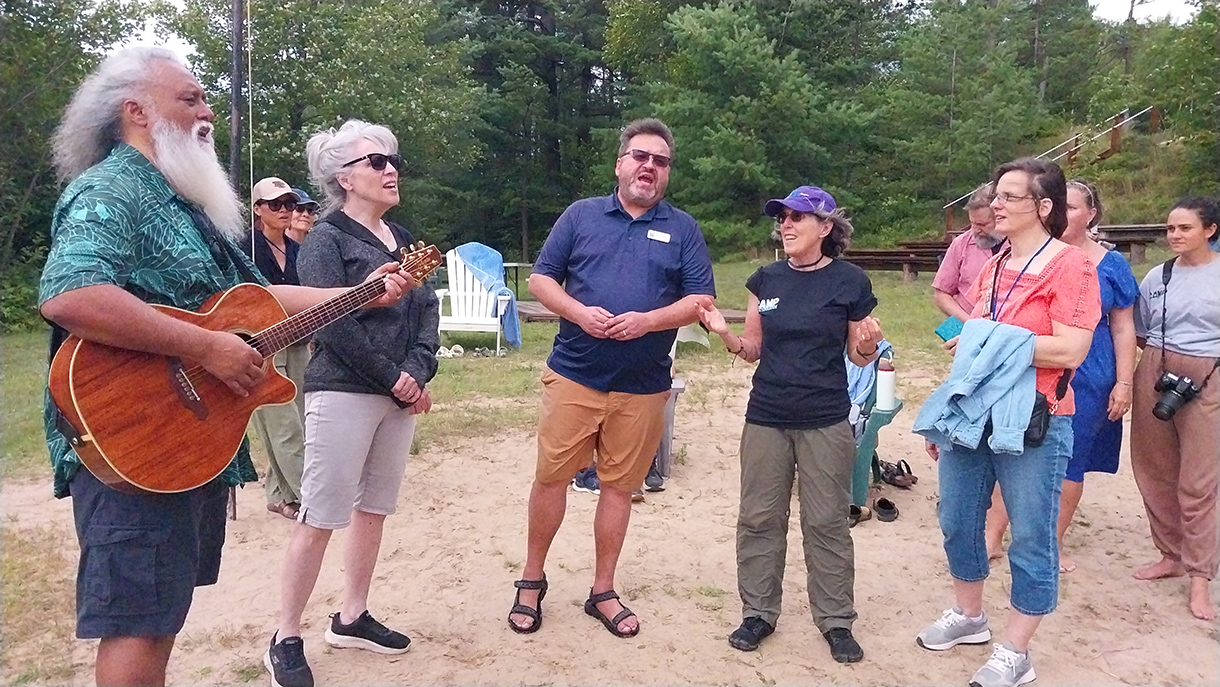 Description: C:\Ministry\WebShoshanah\images\25a-beach1.jpg