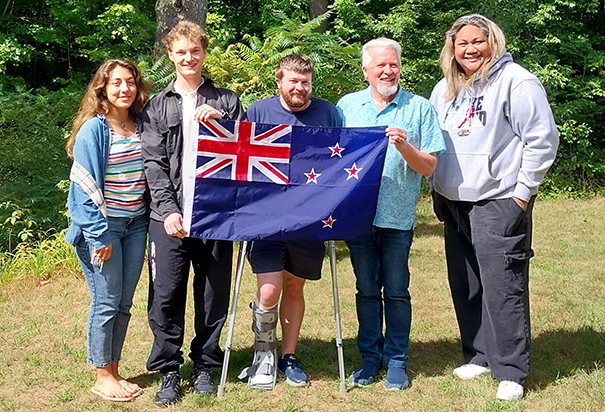 Description: C:\Ministry\WebShoshanah\images\25a-flag-nz.jpg