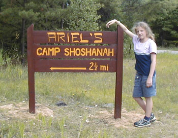 p03sign.JPG (35083 bytes)